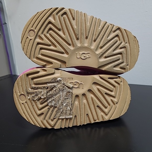 UGG Winter Snow Boots Youth 6 Pink Mid Calf Round‎ Toe Sherpa SN1139056T - Picture 12 of 14